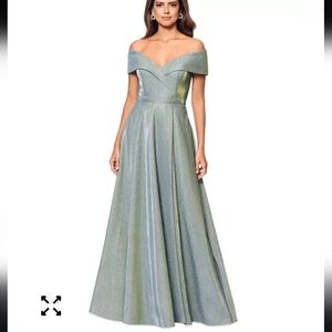 $309 XSCAPE Women Off-The-Shoulder Ball Gown Sz 12 Sequin-Knit Fit & Flare NWT